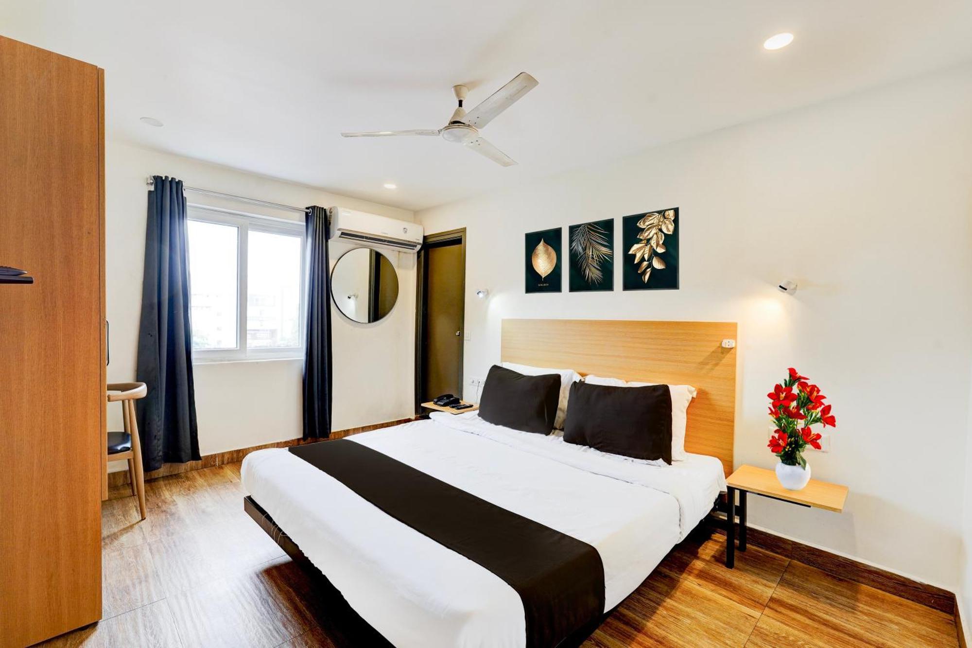 Super Townhouse Tirupati Hotell Eksteriør bilde
