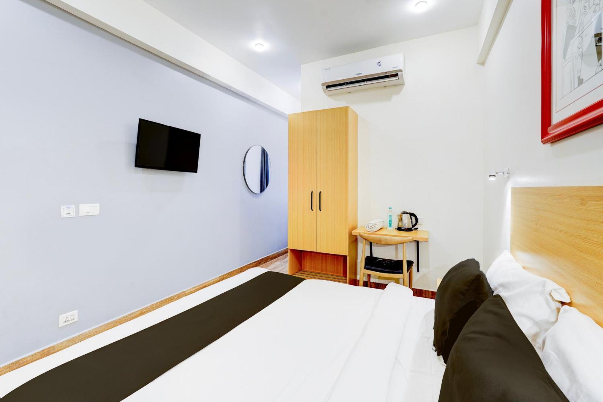 Super Townhouse Tirupati Hotell Eksteriør bilde