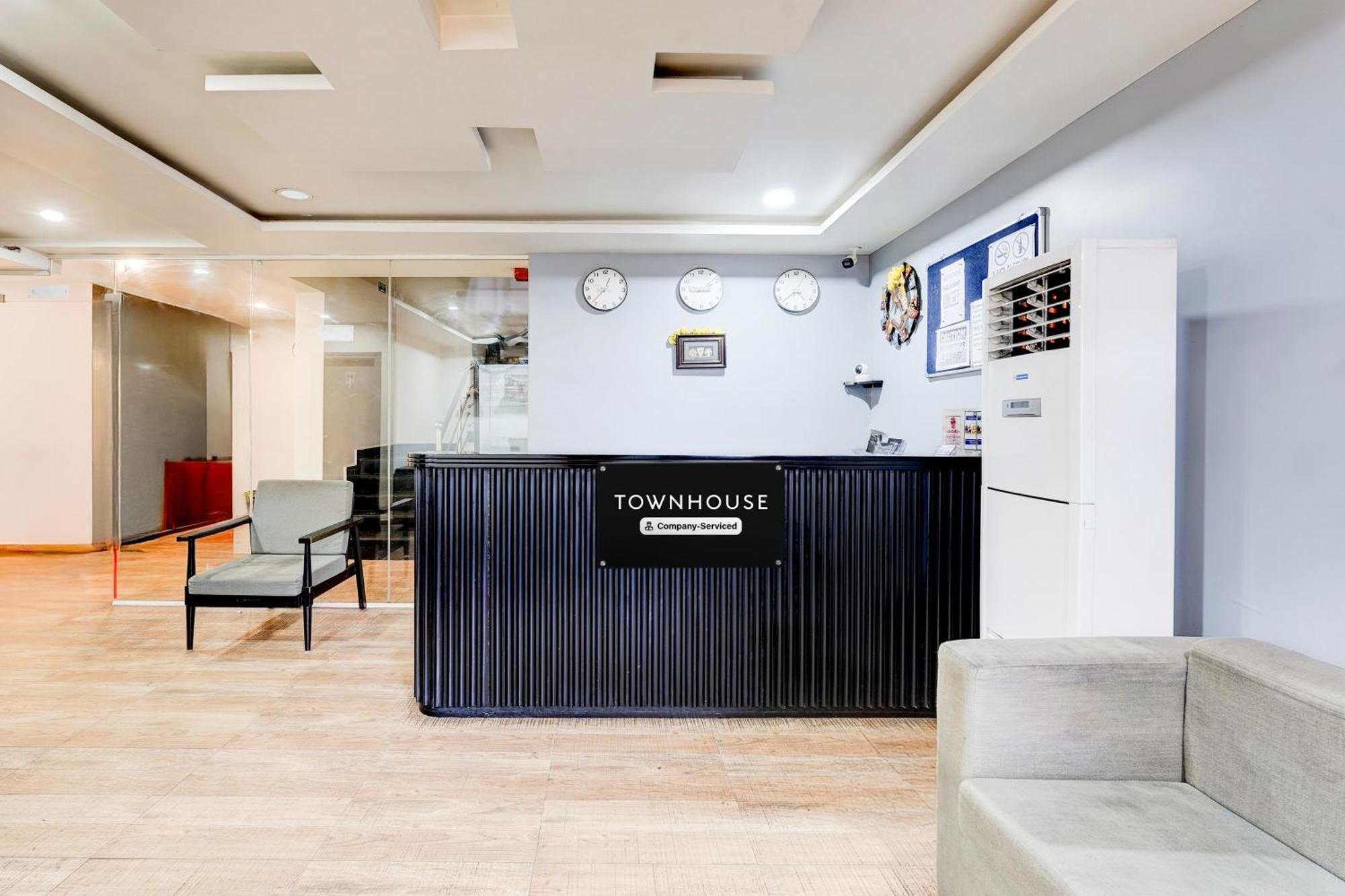 Super Townhouse Tirupati Hotell Eksteriør bilde