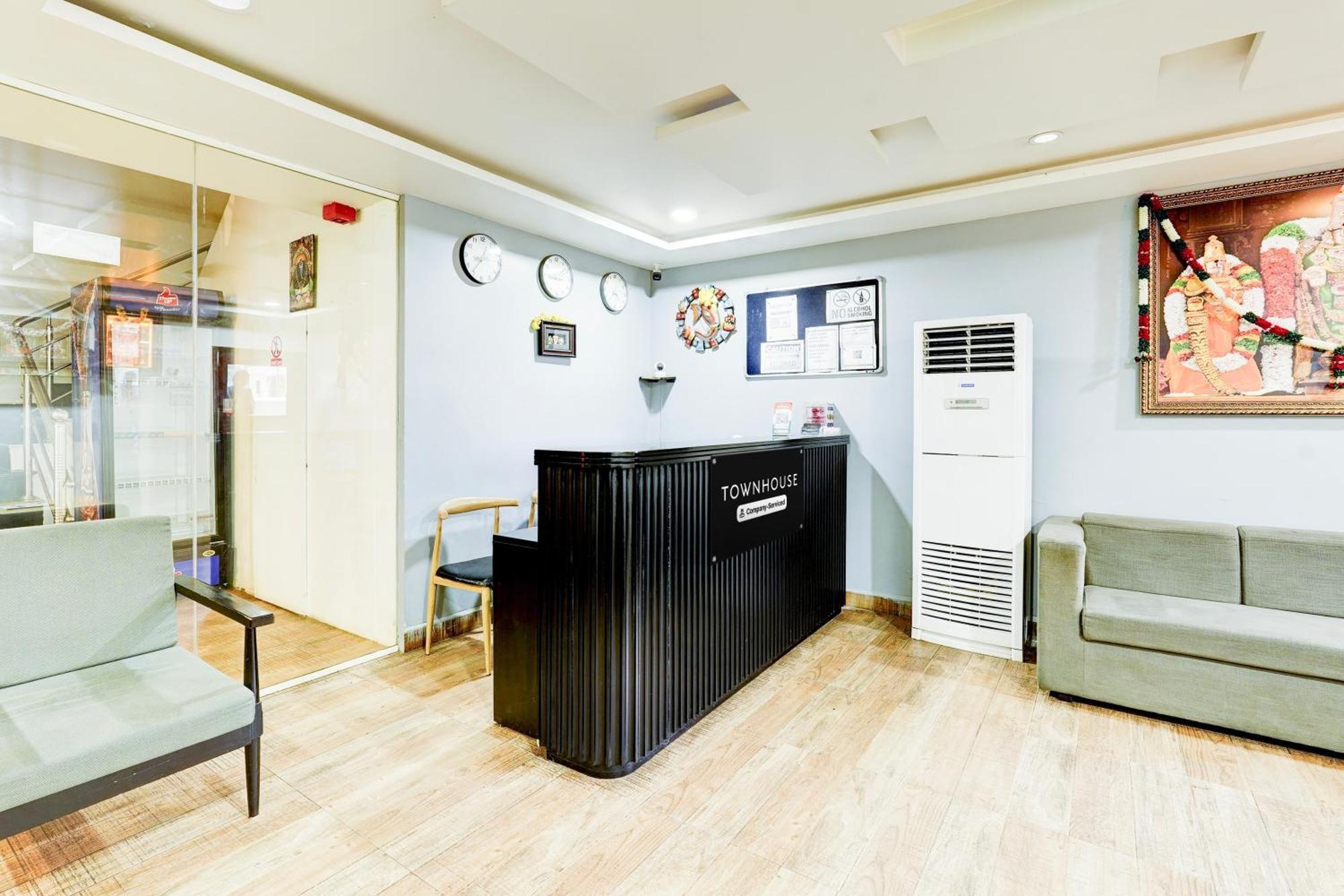 Super Townhouse Tirupati Hotell Eksteriør bilde