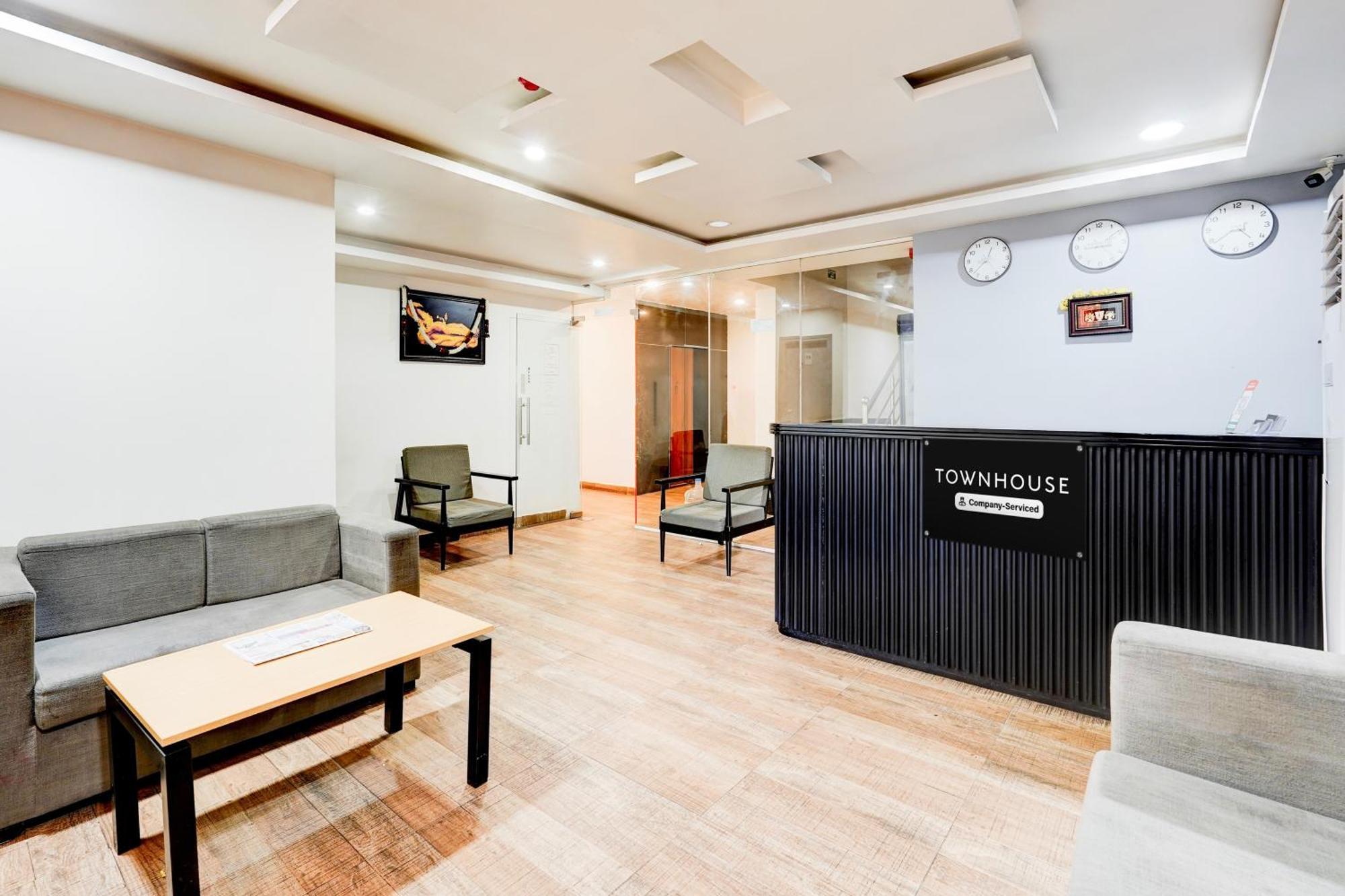 Super Townhouse Tirupati Hotell Eksteriør bilde